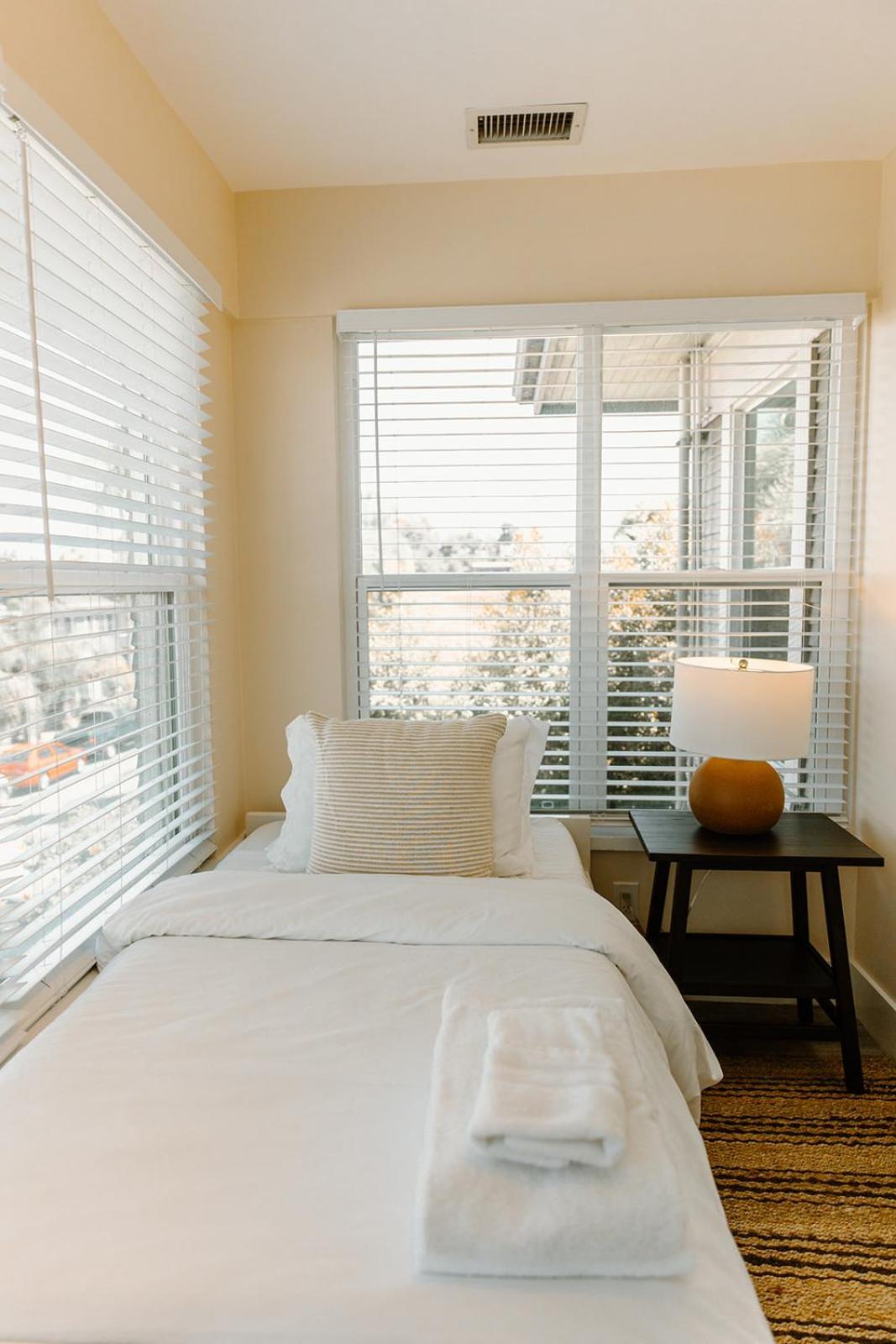 Outsite San Diego - Golden Hill Room photo